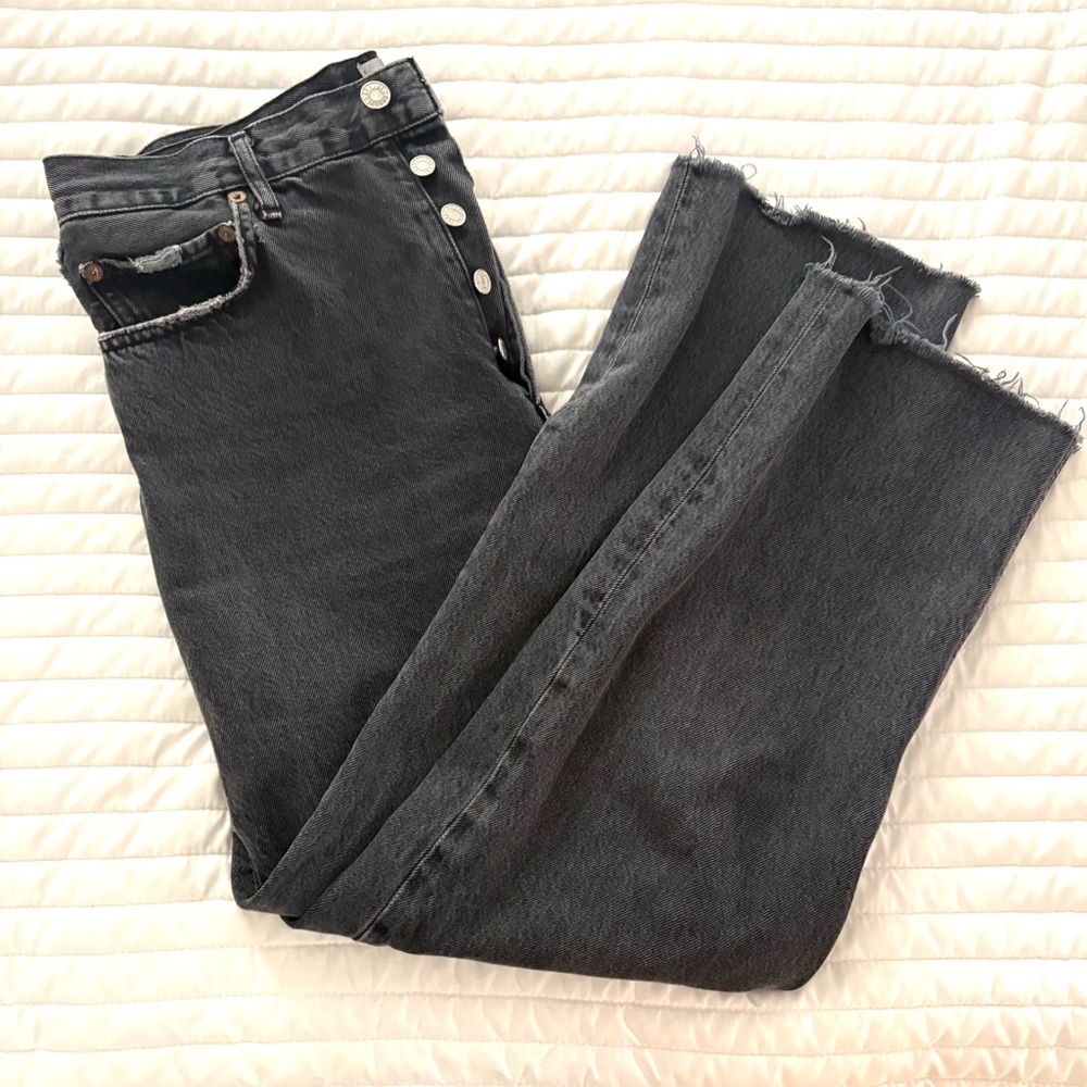 Agolde denim jeans. Off black.
Size 29